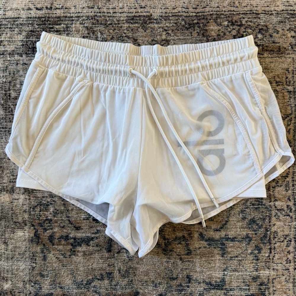 ALO Yoga Ambience Shorts